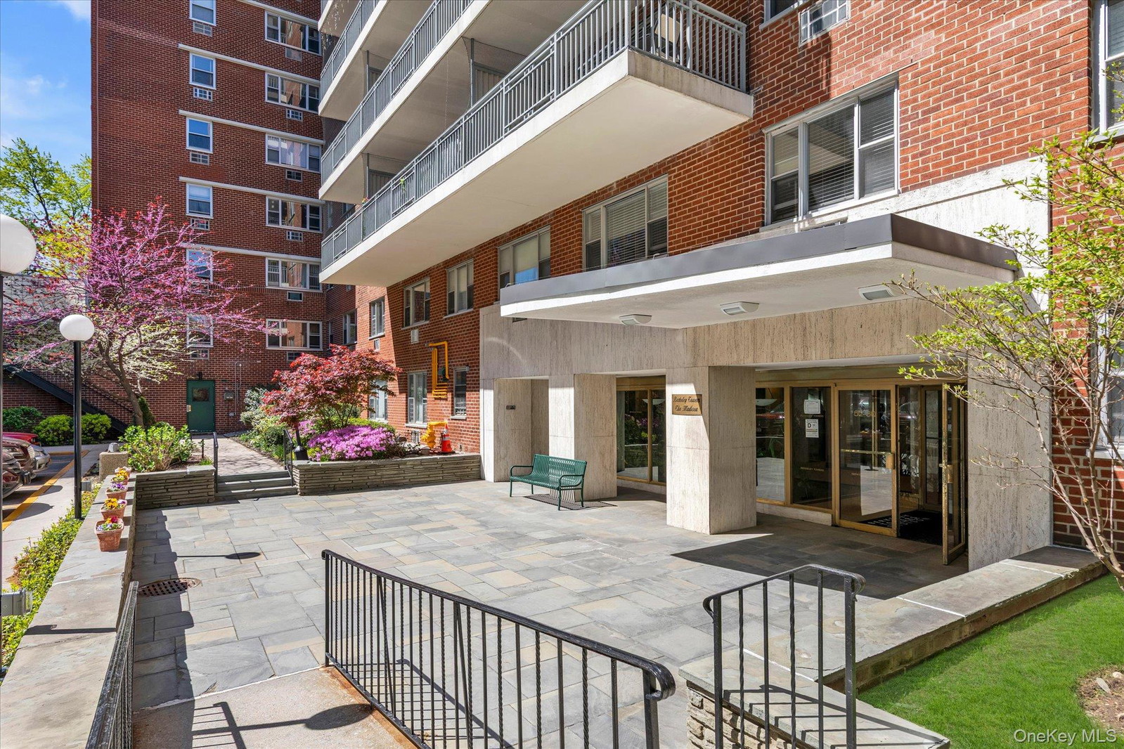 5230 39th Dr Unit 1G
