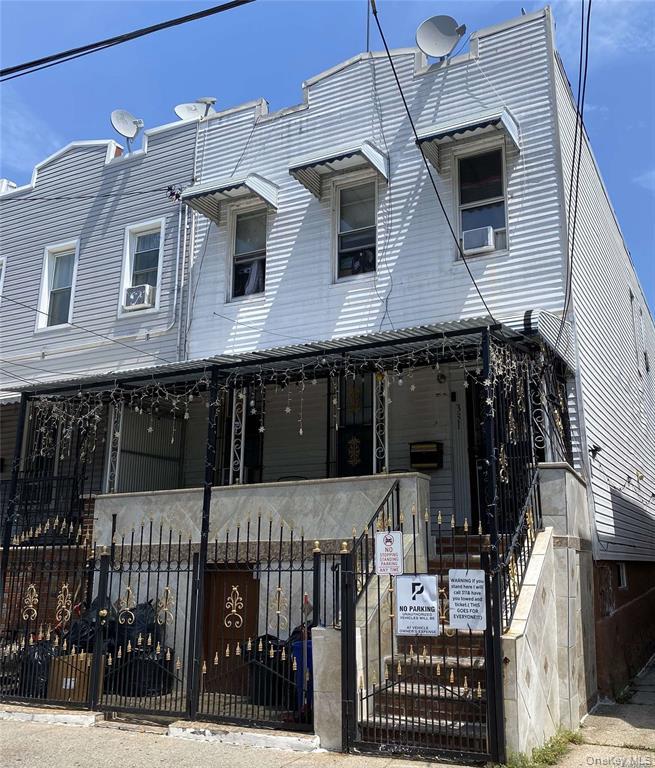 331 Lincoln Ave