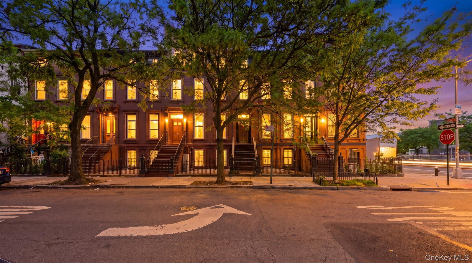 4 Hart St