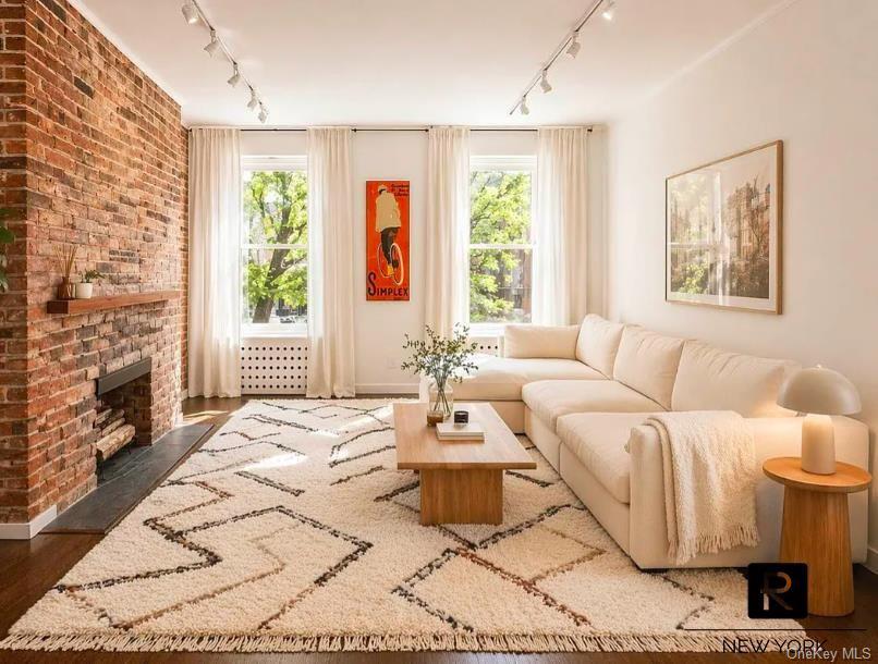 41 Jane Street Unit 2-A