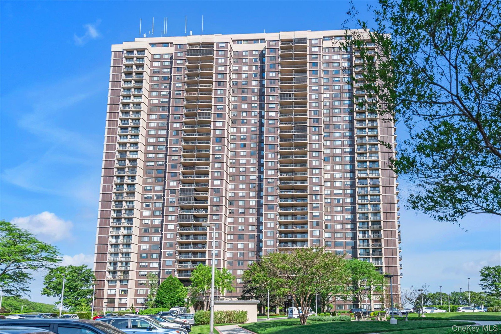 27110 Grand Central Pkwy Unit 29V