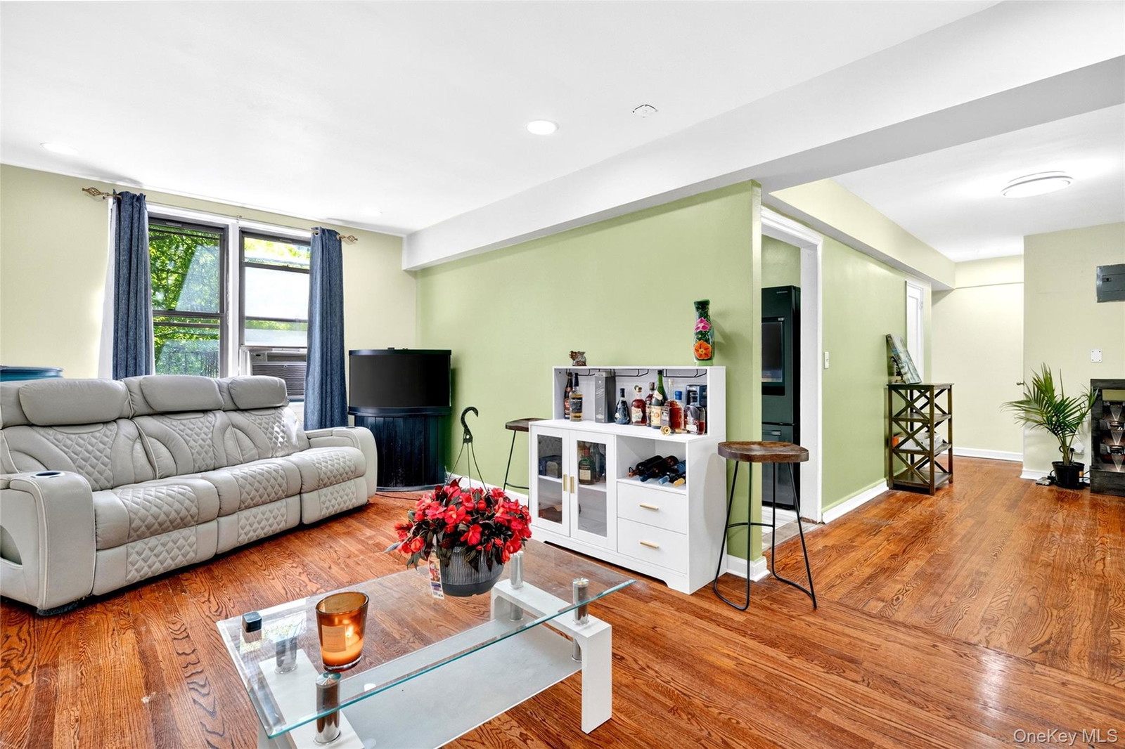 3535 Kings College Pl Unit 3G