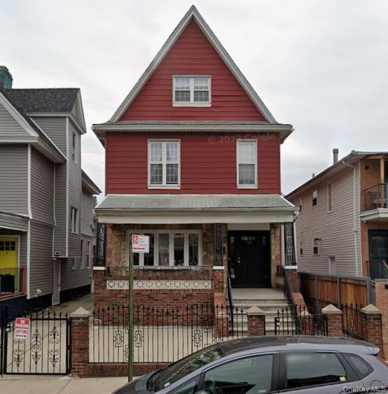 114 Warwick St