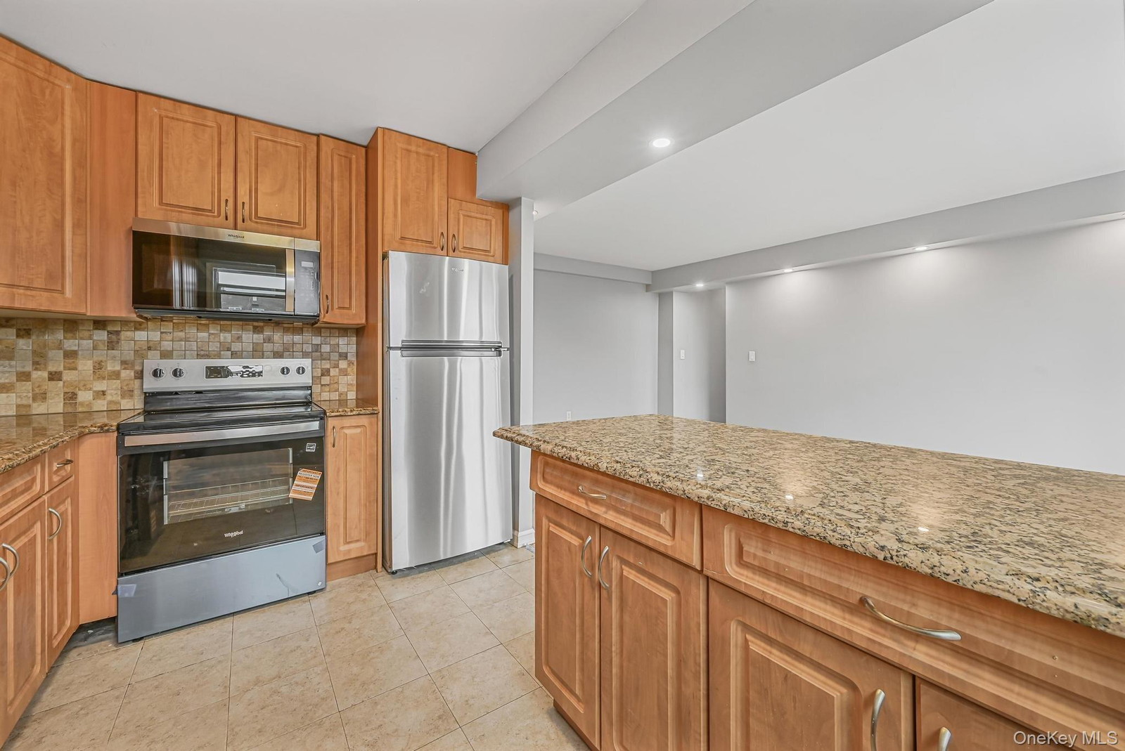 160 72nd St Unit 758
