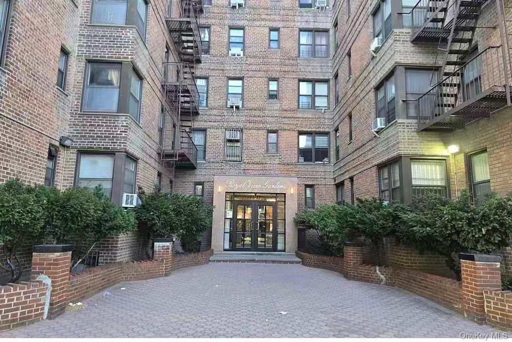 8419 51st Ave Unit 4C