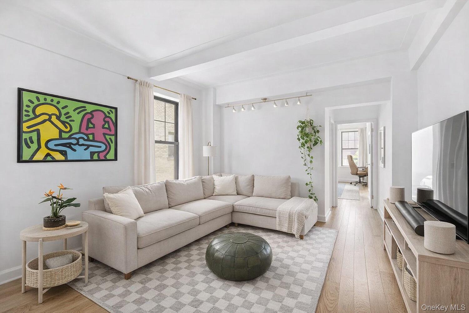 141 E 3rd Street Unit 4B