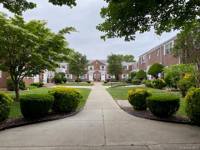 25425 75th Ave Unit 2nd