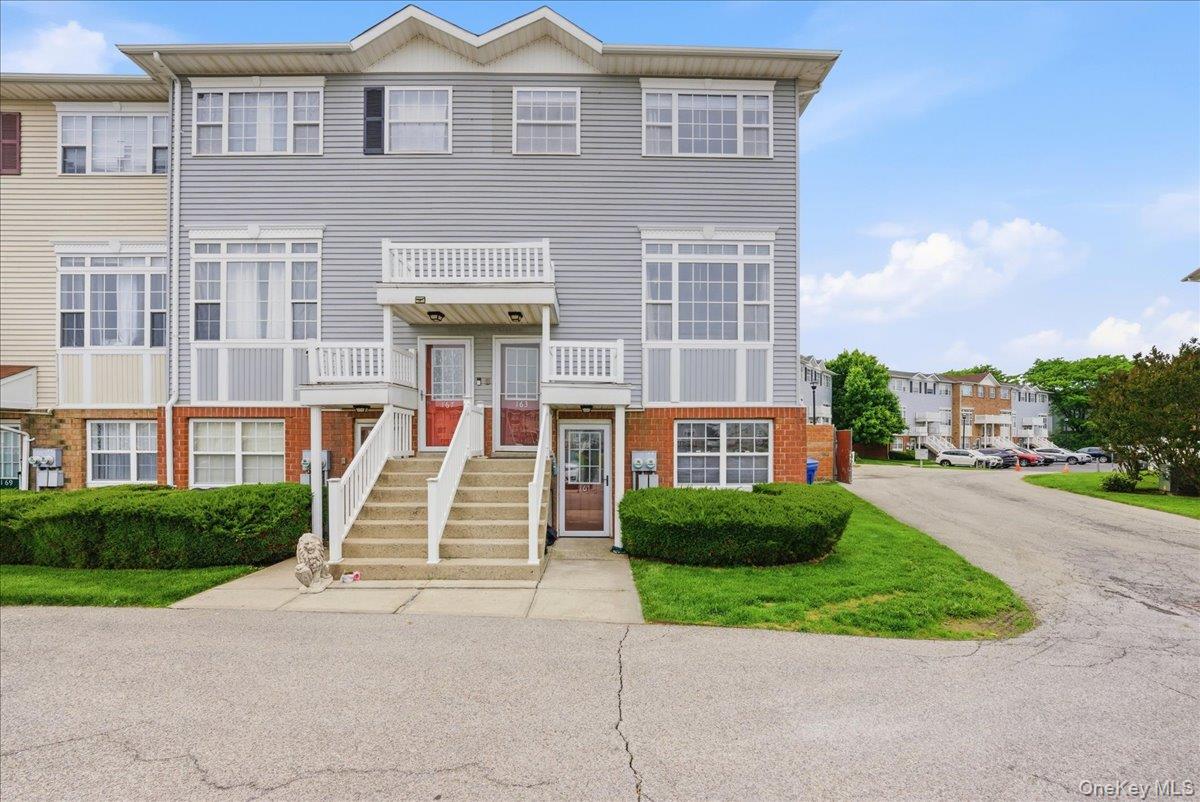 163 Surf Dr Unit 106