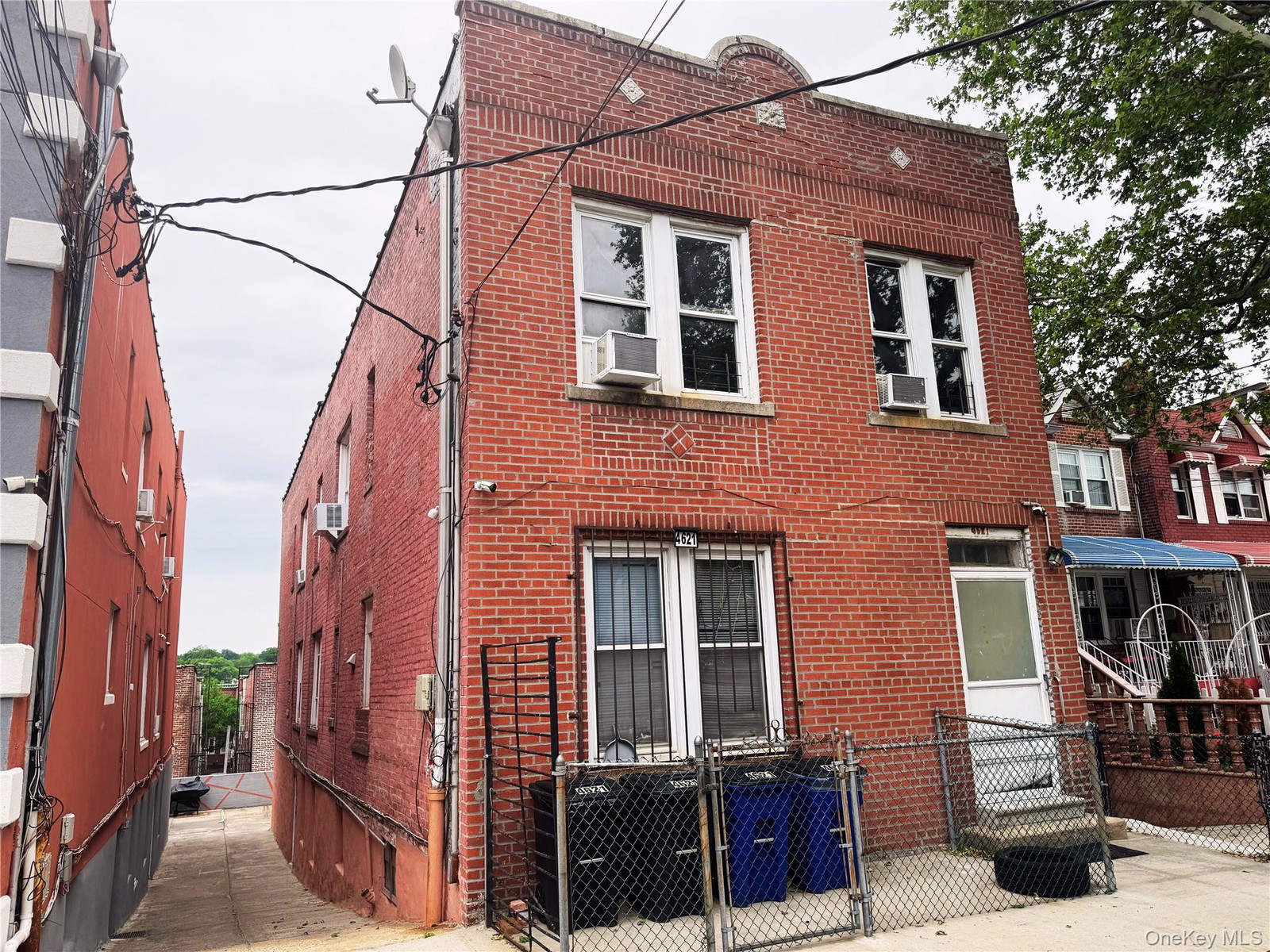 4621 Matilda Ave