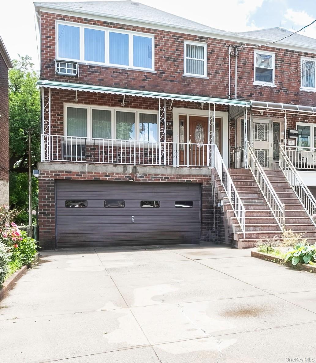 810 Neill Ave