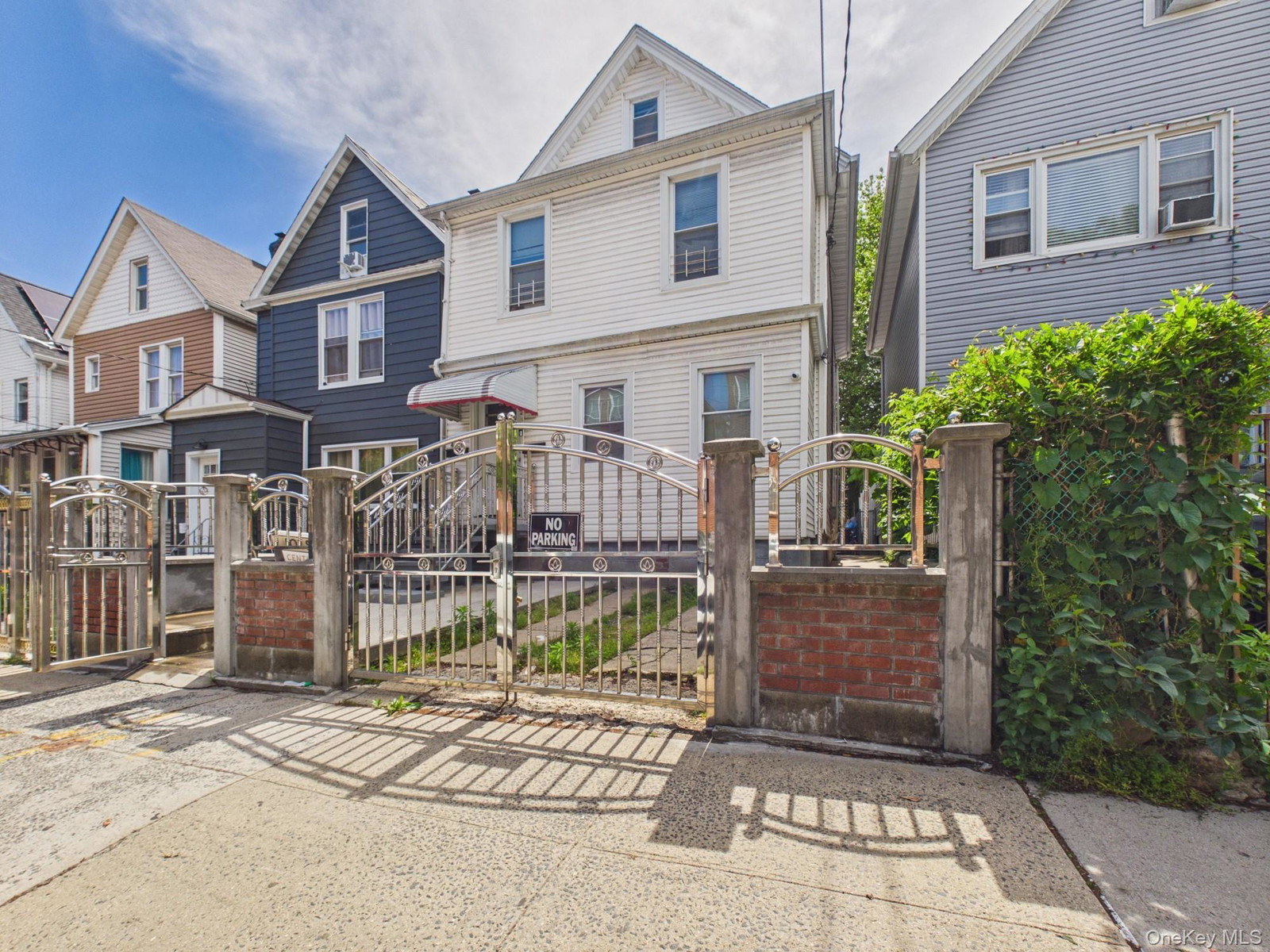 4432 Carpenter Ave