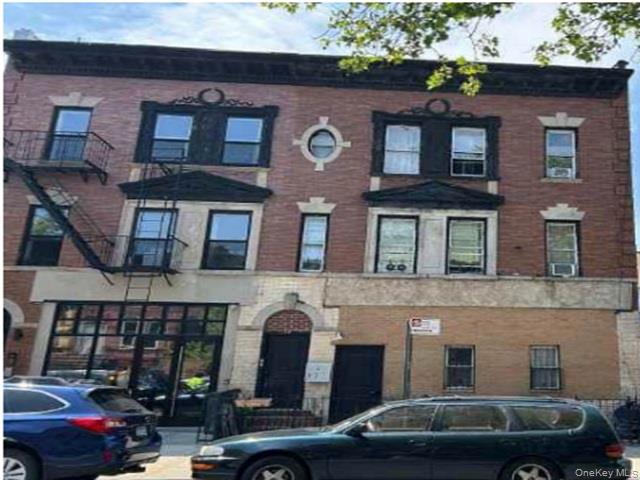 234 Albany Ave