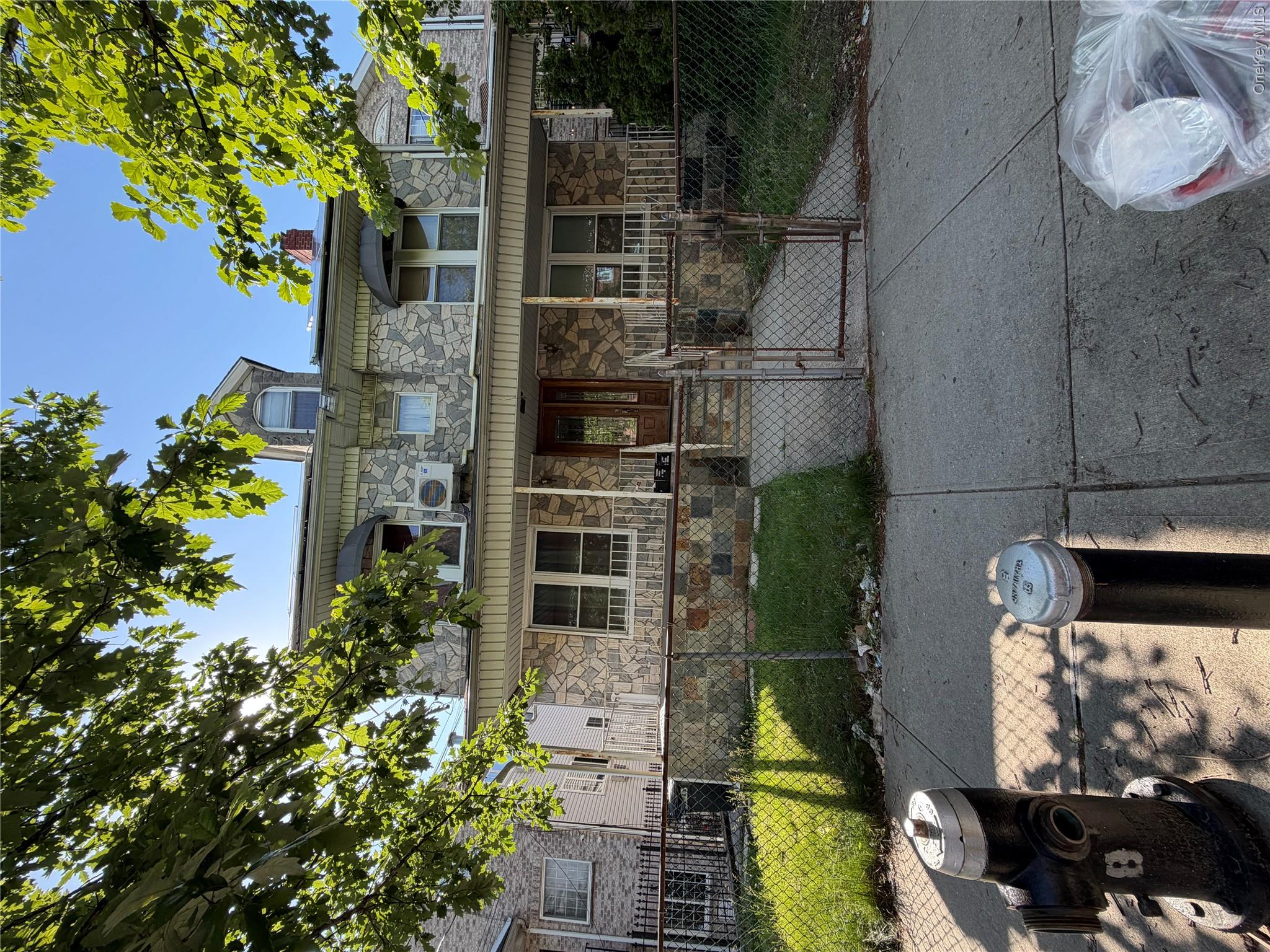 3643 Paulding Ave