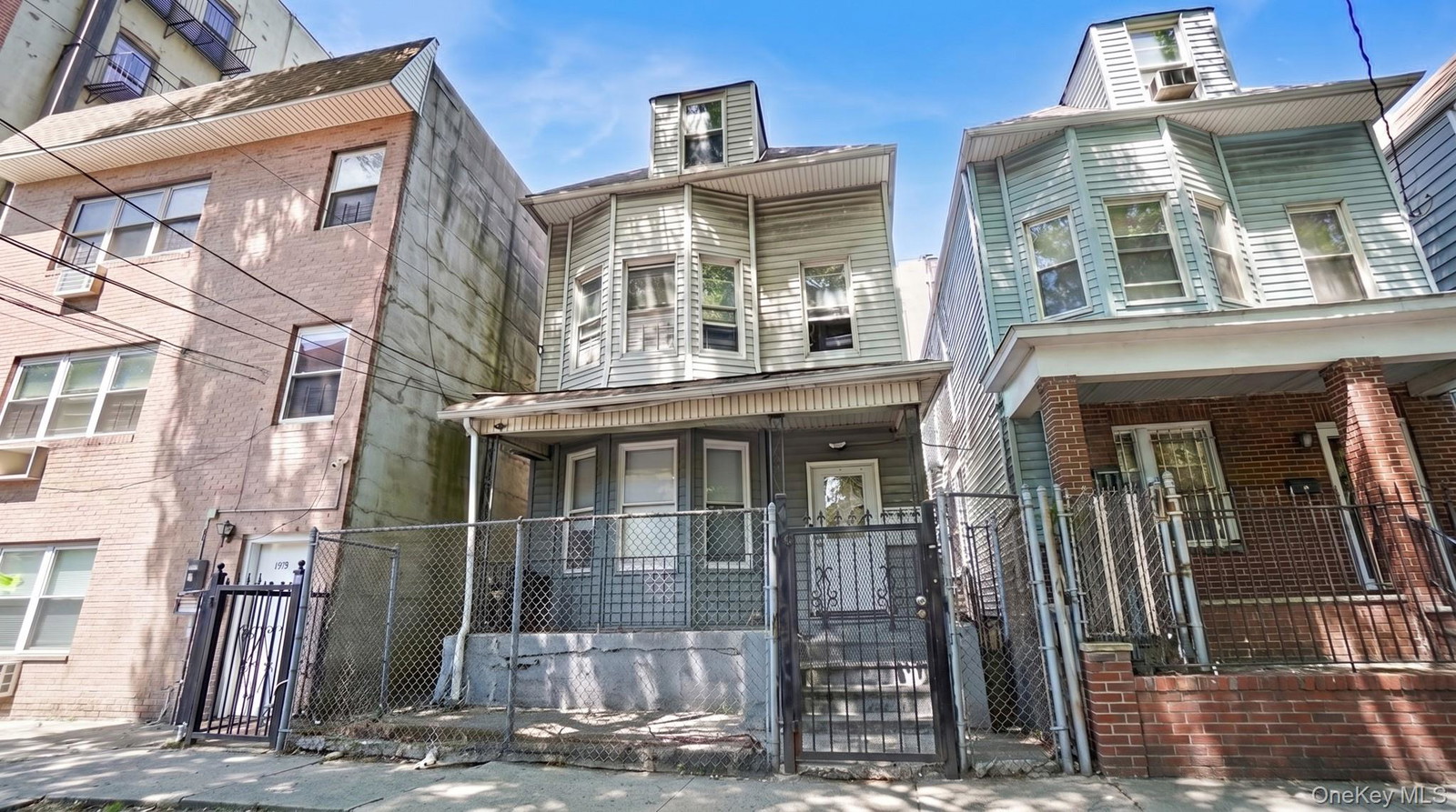 2657 Briggs Ave
