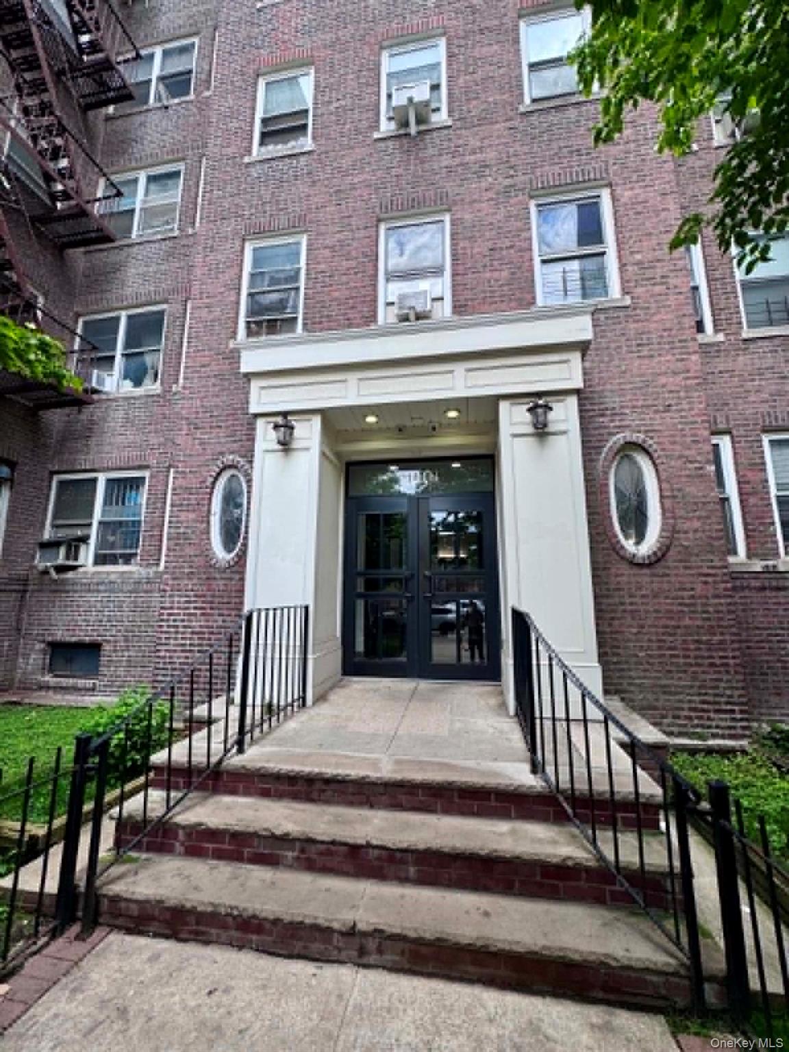 14307 Sanford Ave Unit 3J