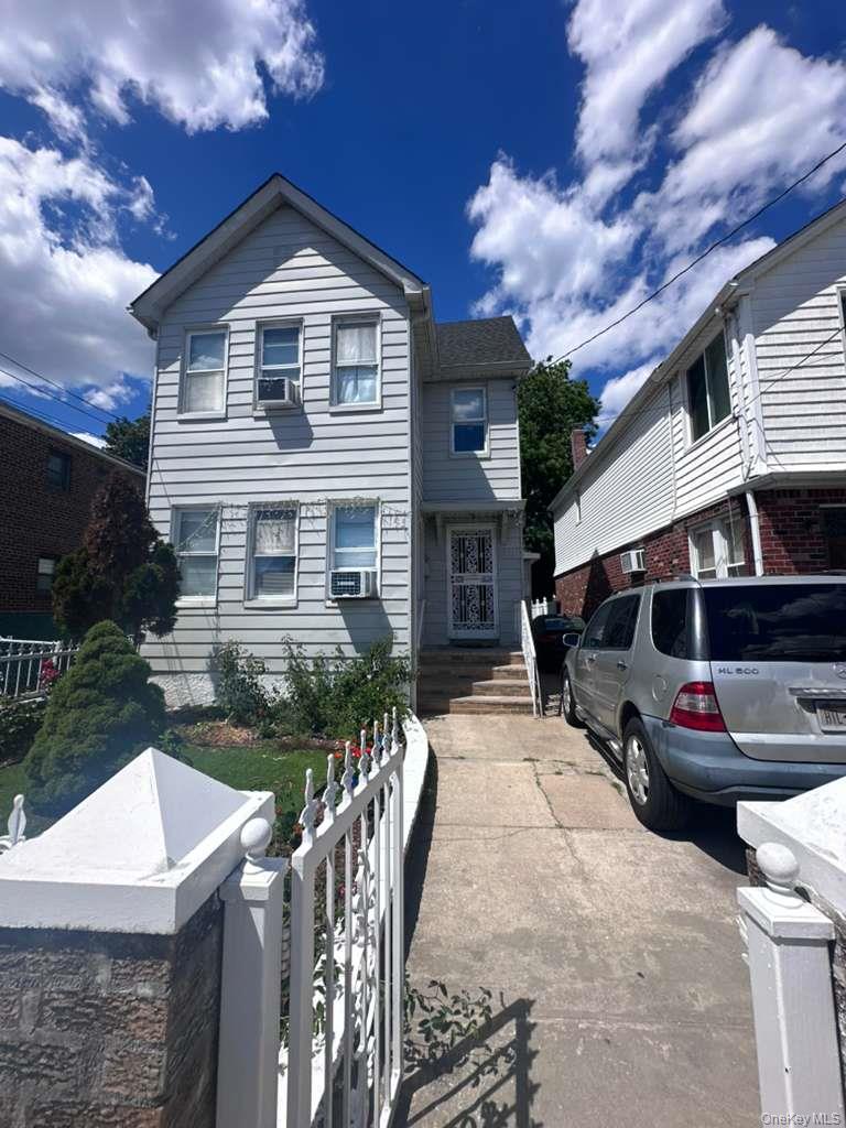 18811 Dunkirk Dr