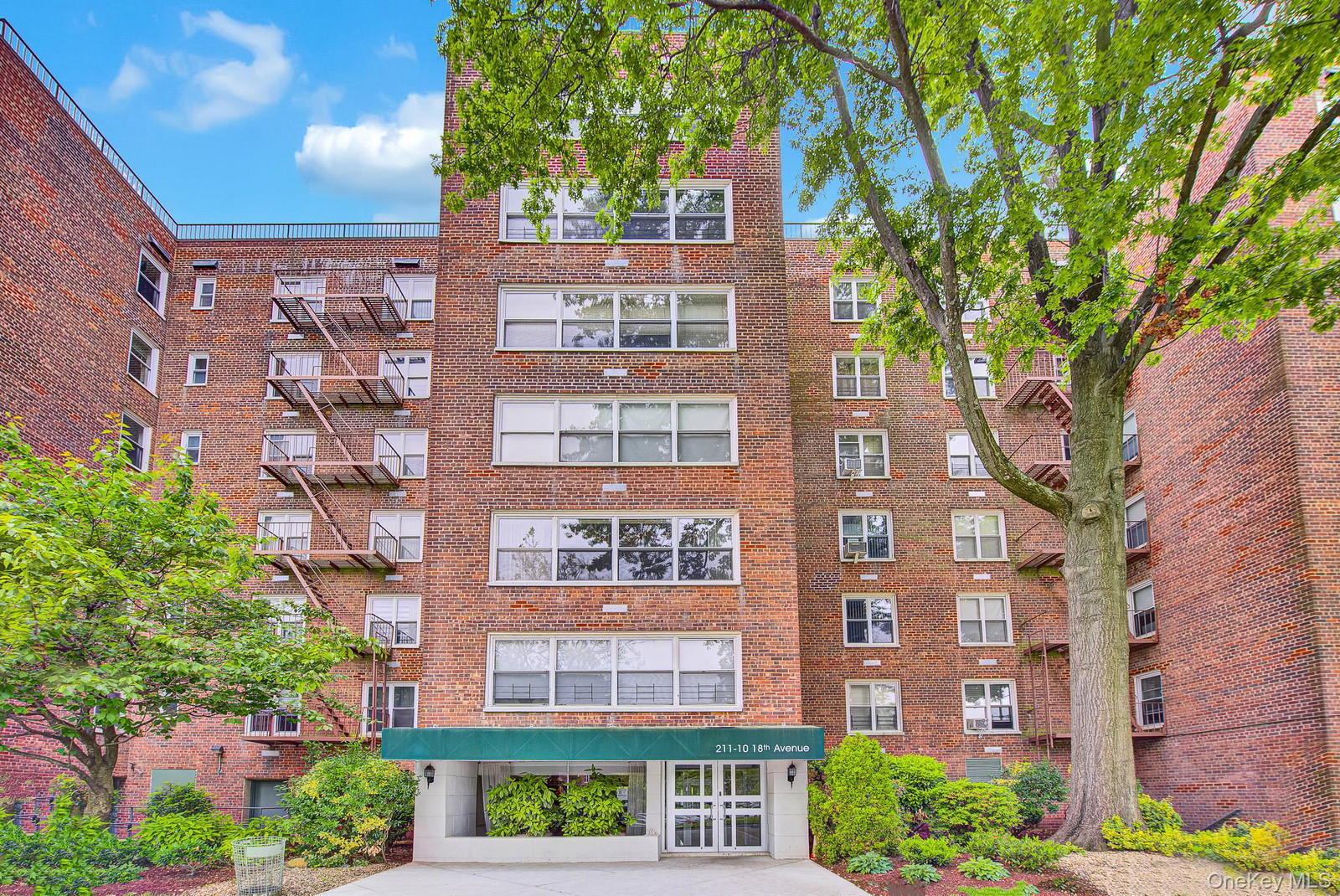 21110 18th Ave Unit 1J