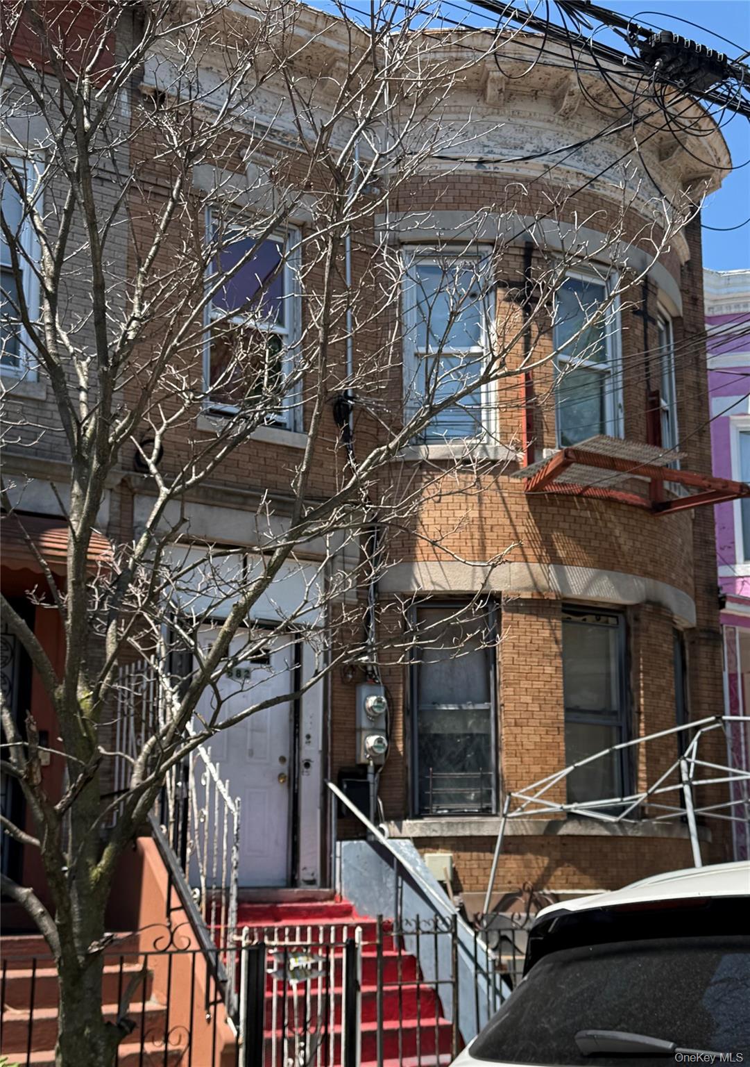 682 Georgia Ave