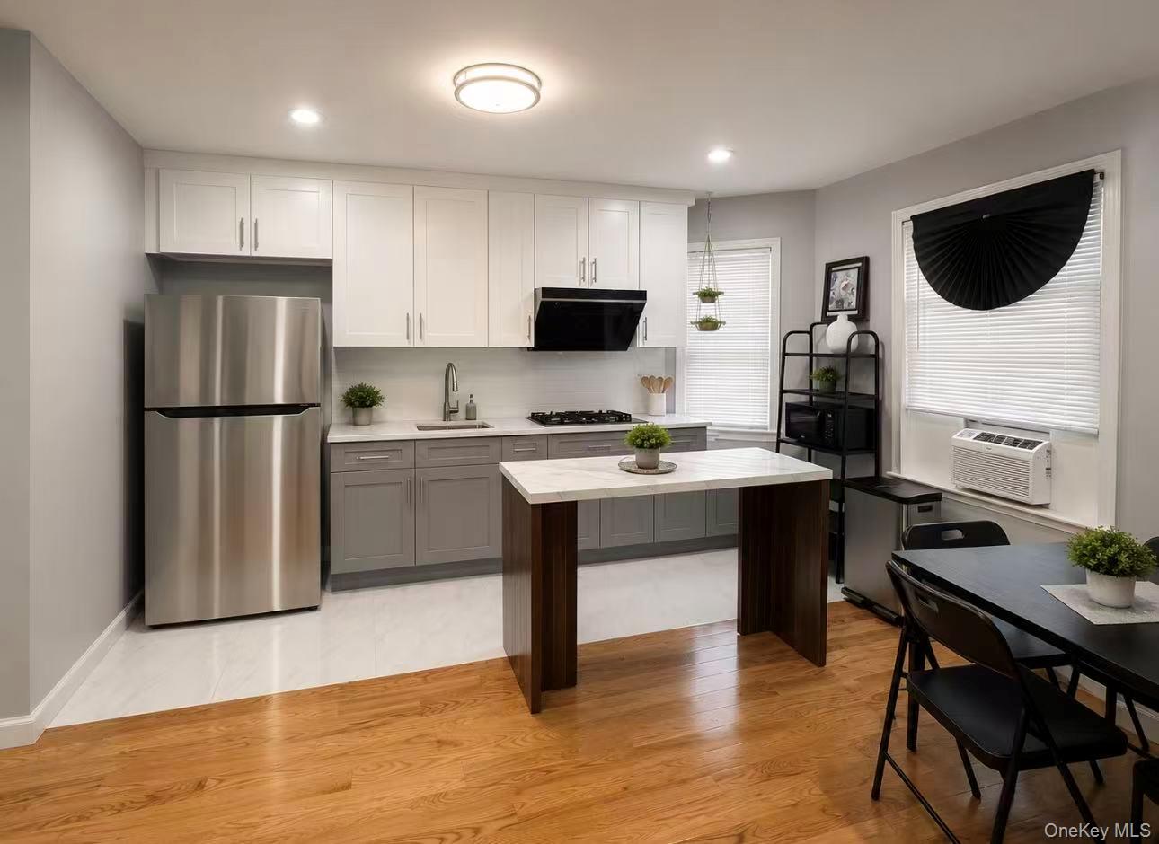 8753 95th St Unit 2F