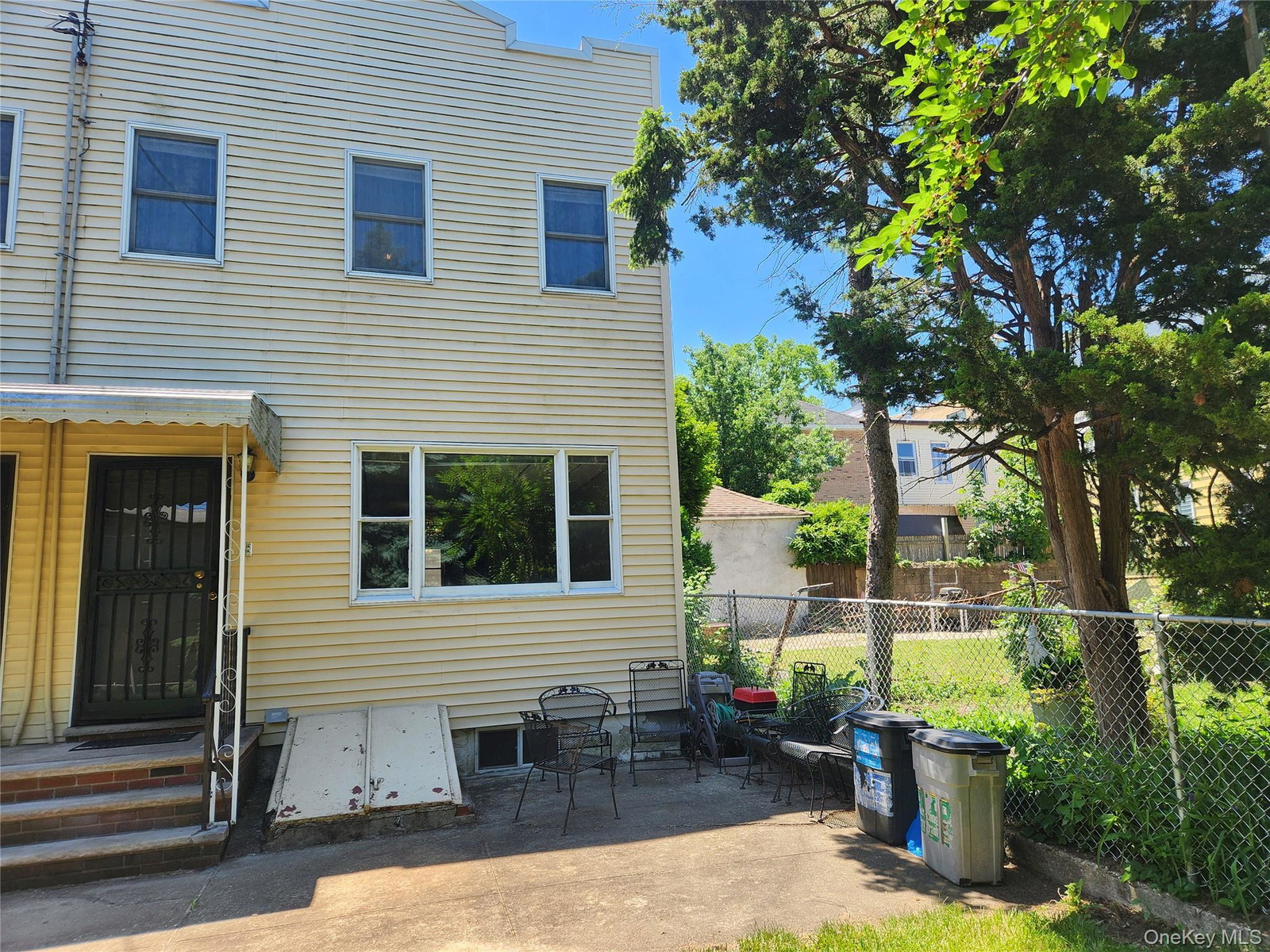 6112 56th Dr