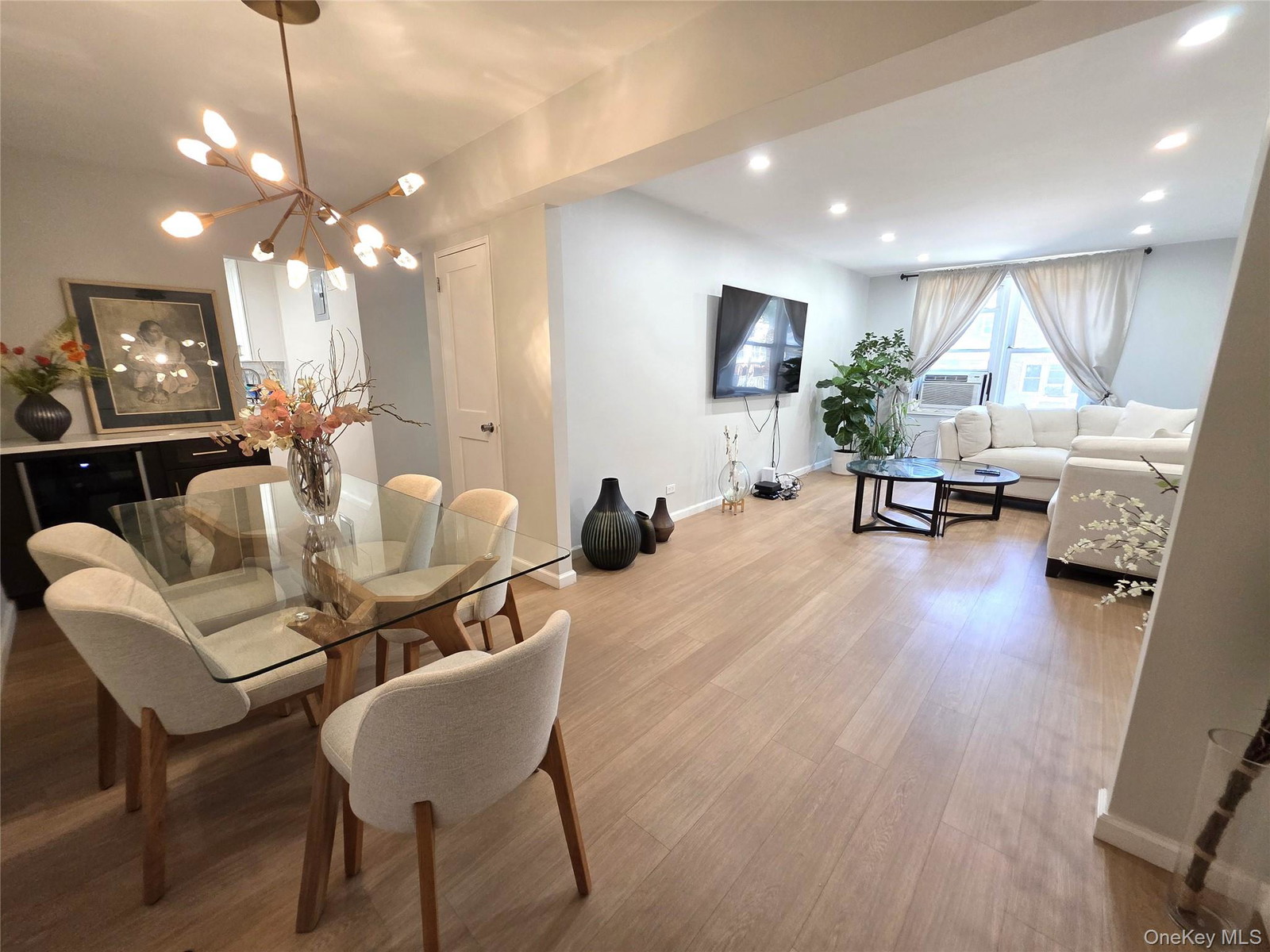 3325 90th St Unit 1A