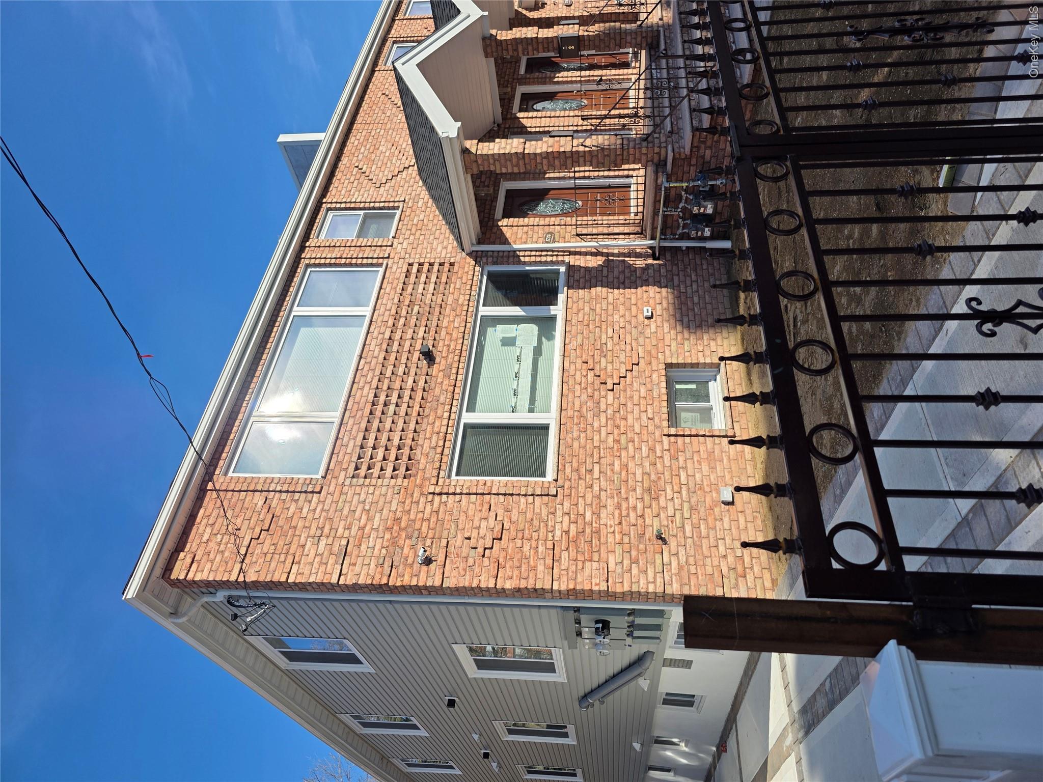 1724 New Haven Ave