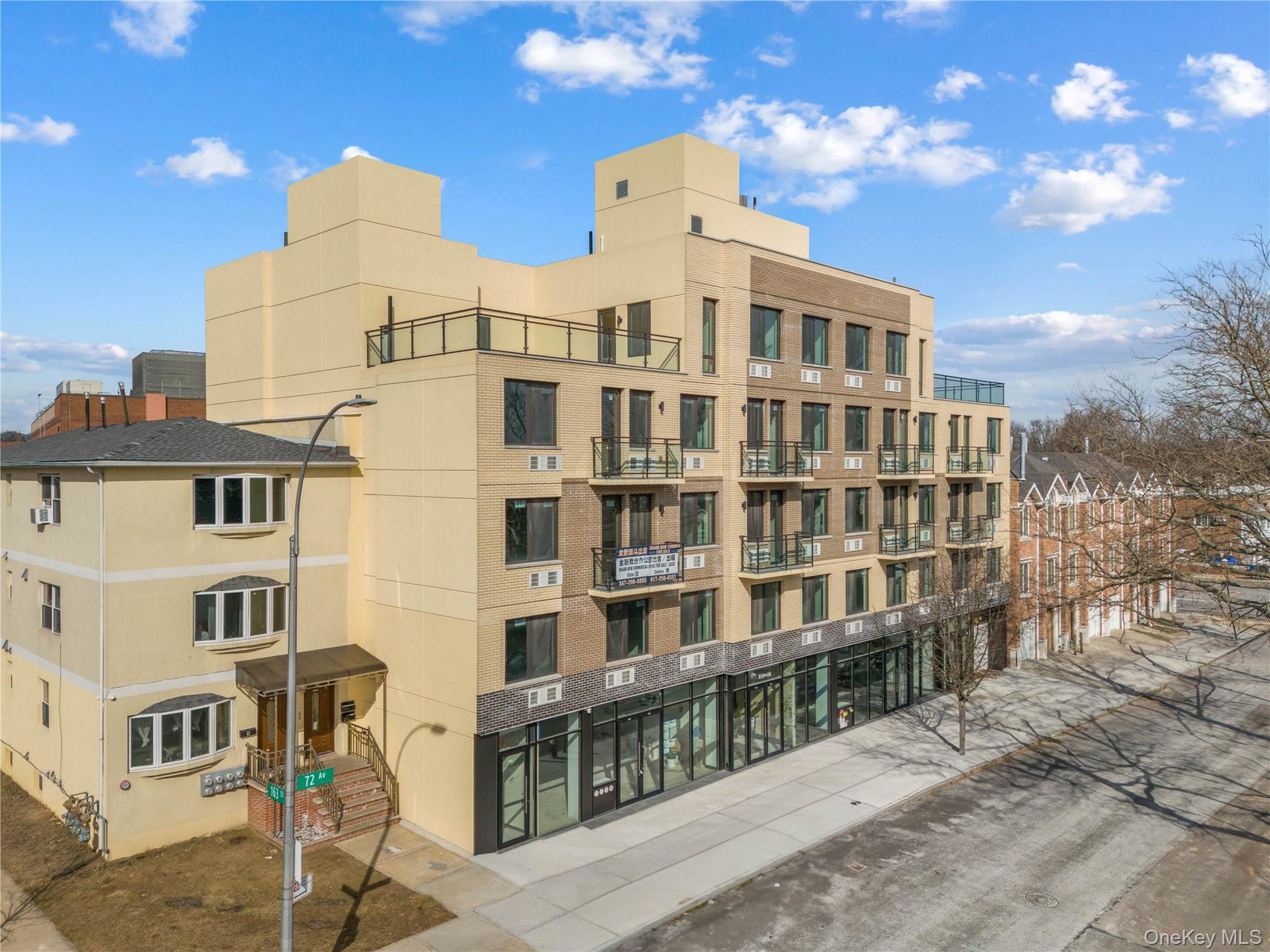 16307 72nd Ave Unit 2C