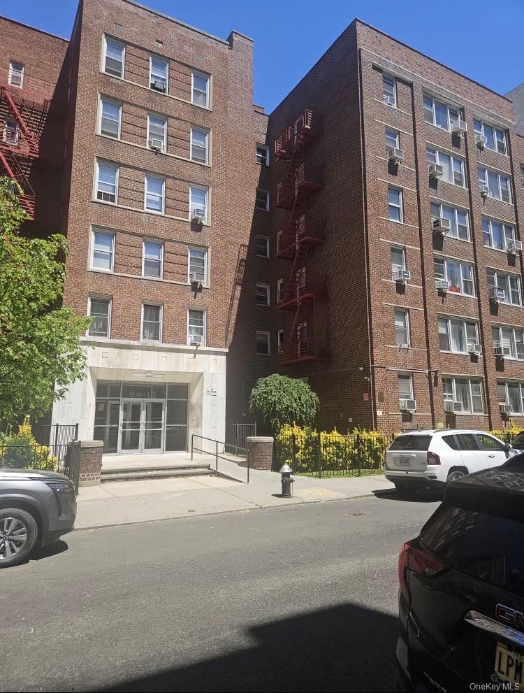 9915 66th Ave Unit 2B