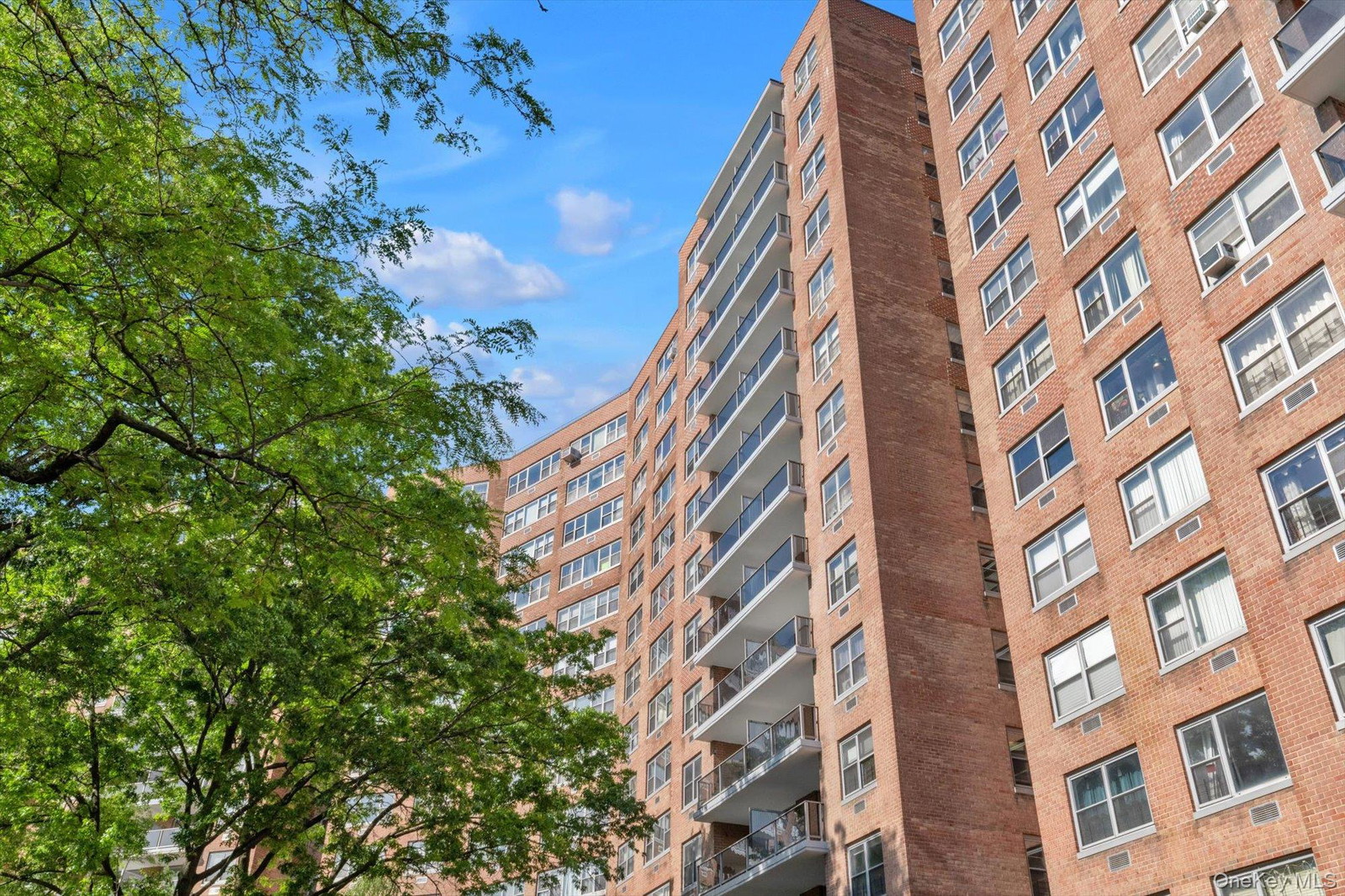 6120 Grand Central Pkwy Unit A208