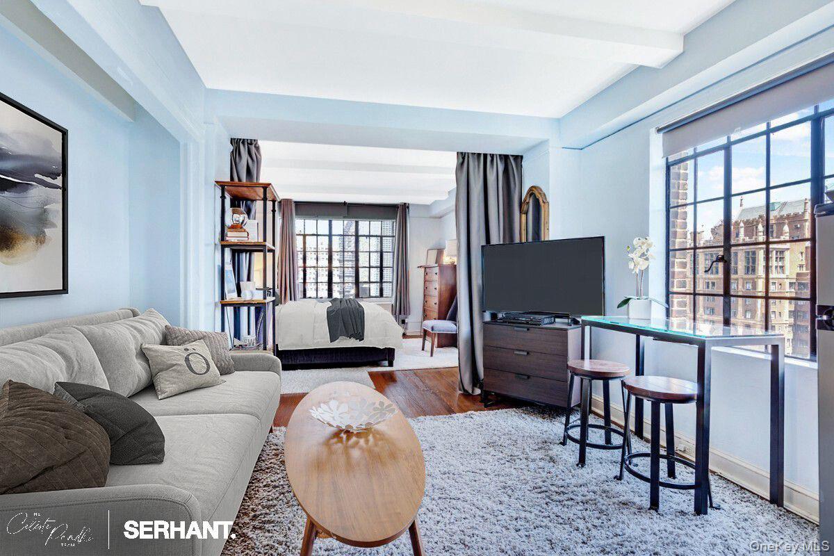 320 E 42nd Street Unit 2301