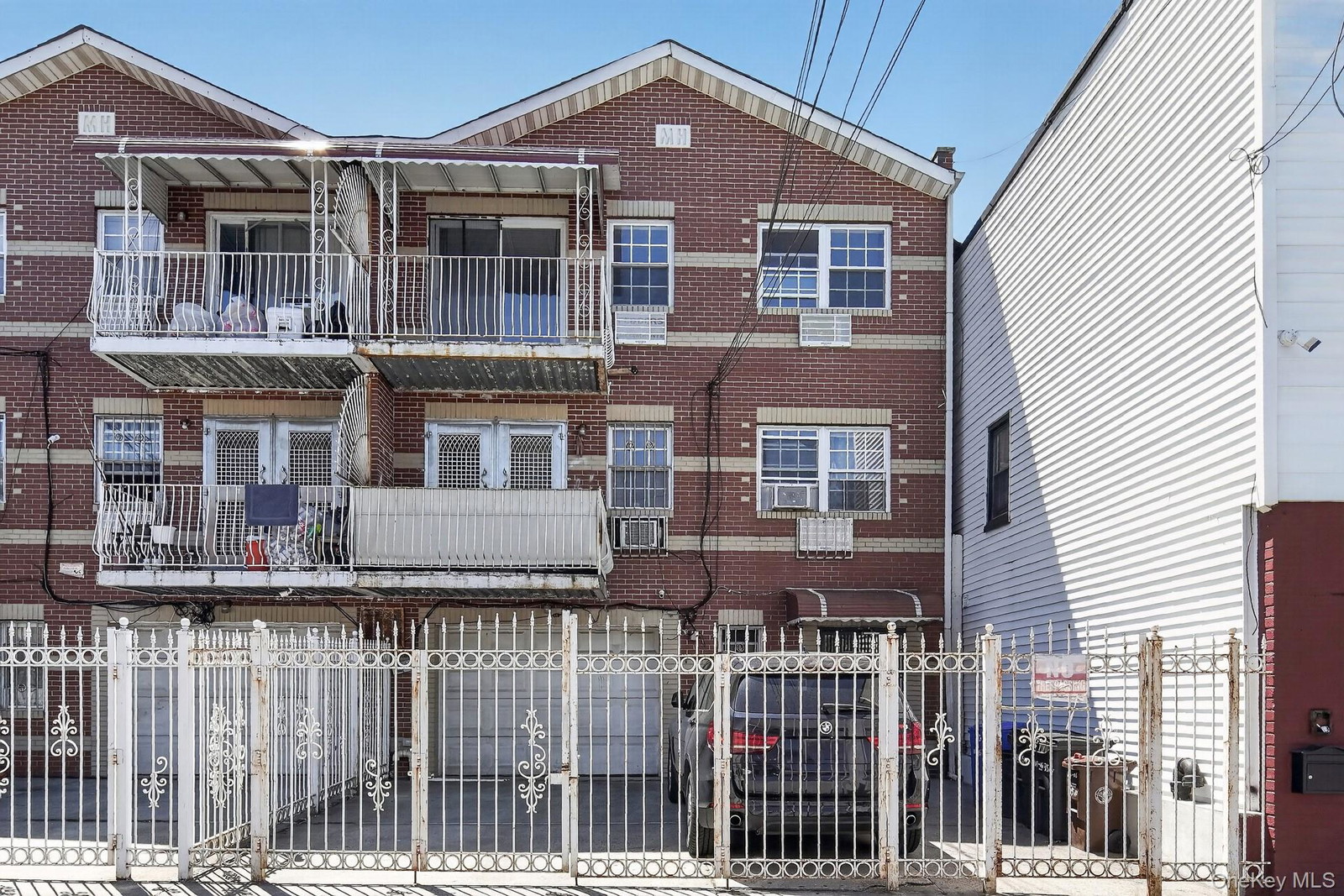 10306 35th Ave