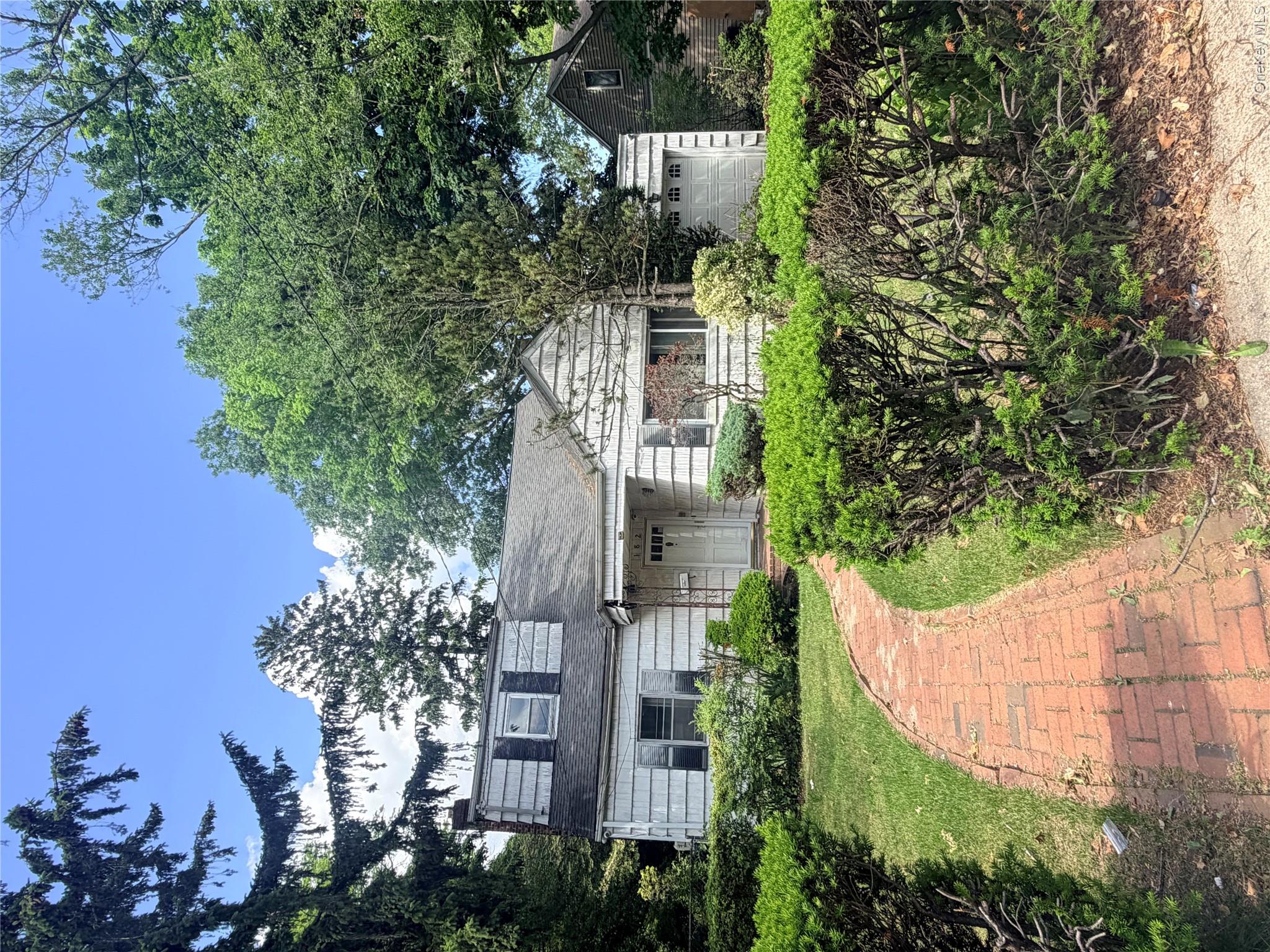 182 E Rockaway Rd