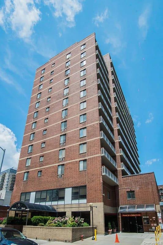13617 Maple Ave Unit 5A