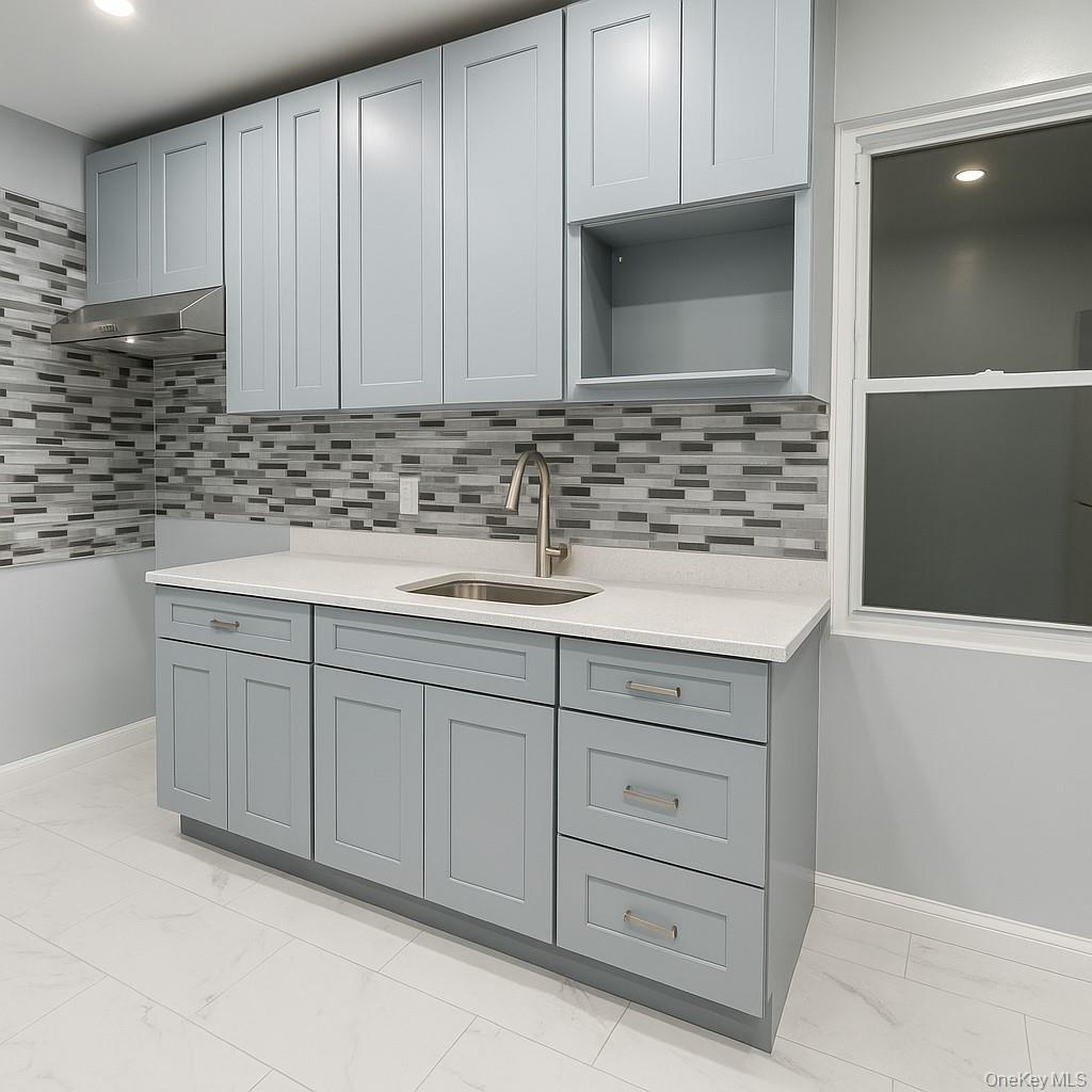 557 Van Nest Ave Unit 2