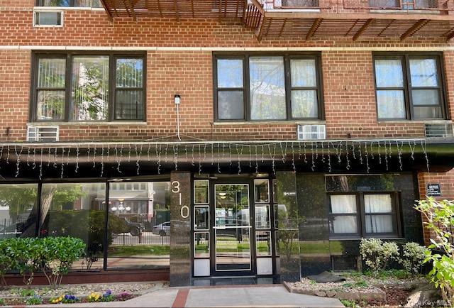 310 Lenox Rd Unit 4U