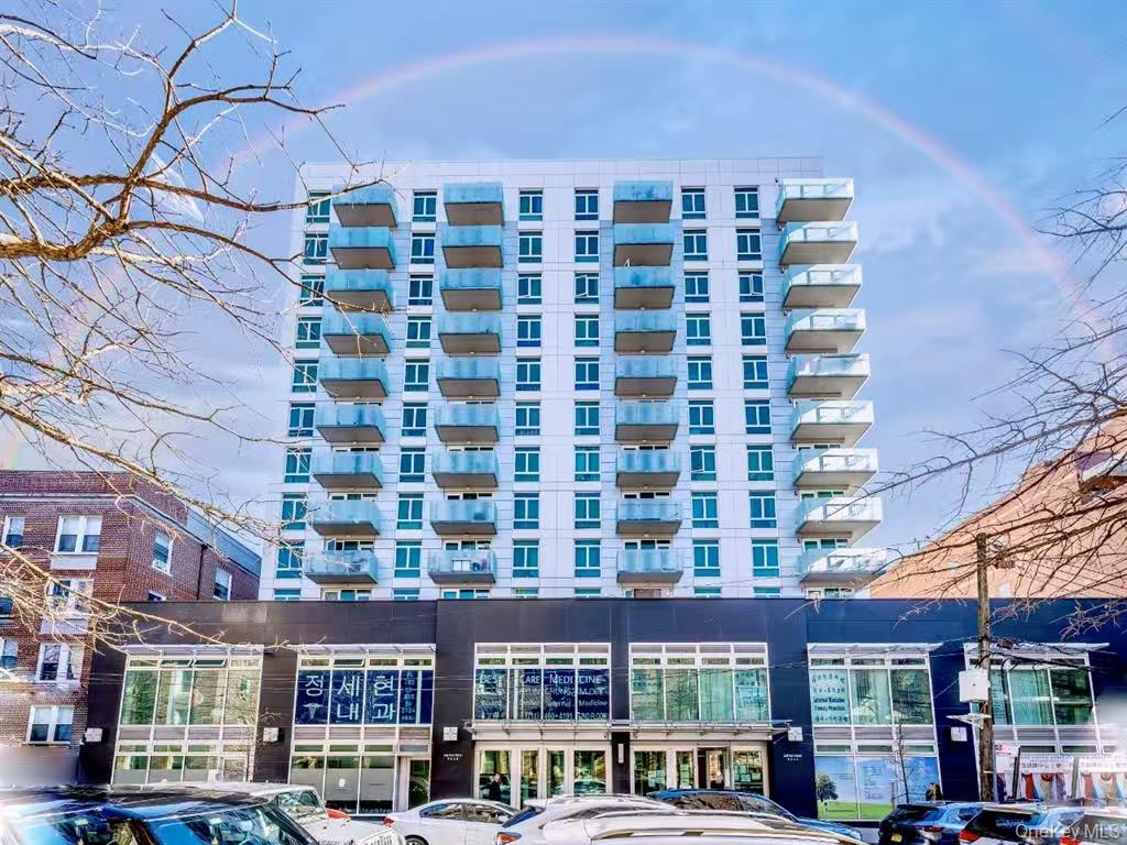 14238 37th Ave Unit 13D