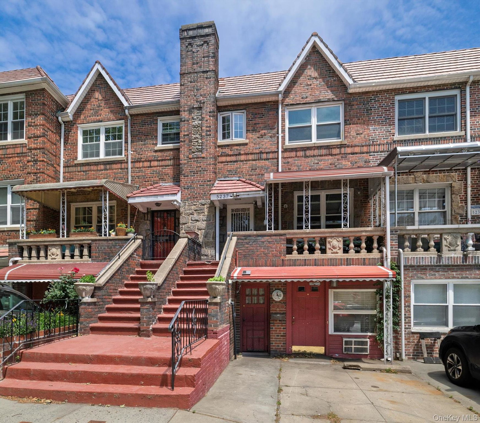 5237 39th Ave