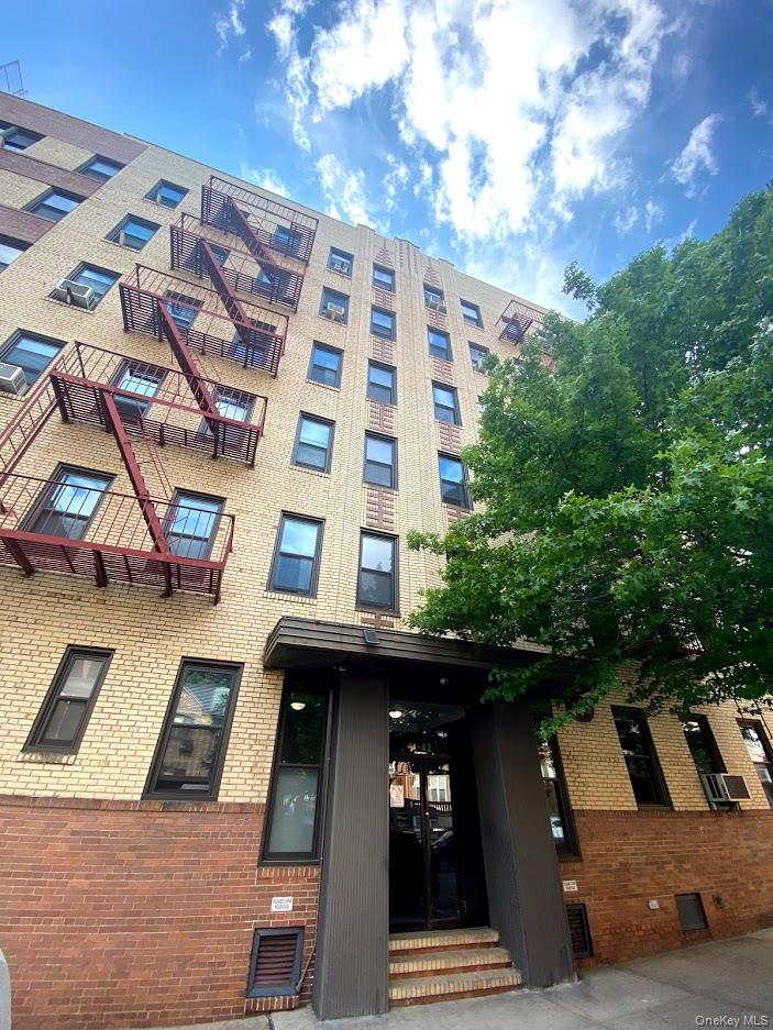 4142 50th St Unit 4F