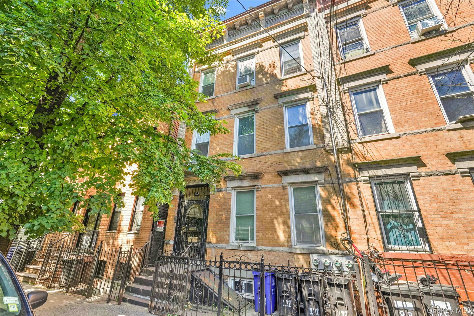 192 Hale Ave