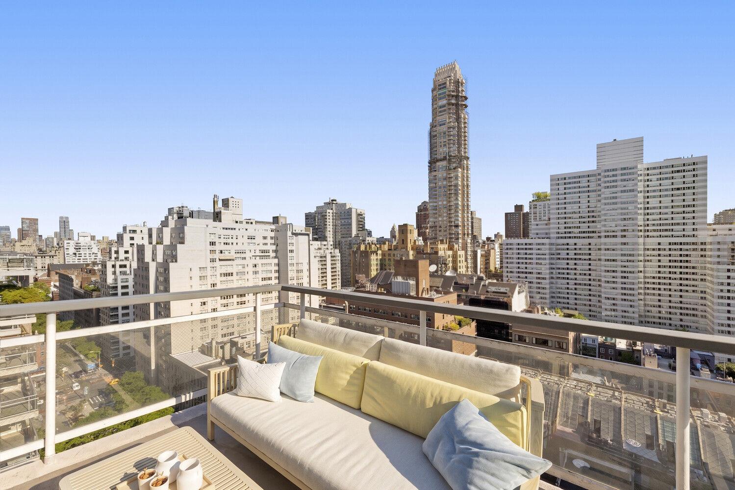 200 E 66th Street Unit D2005