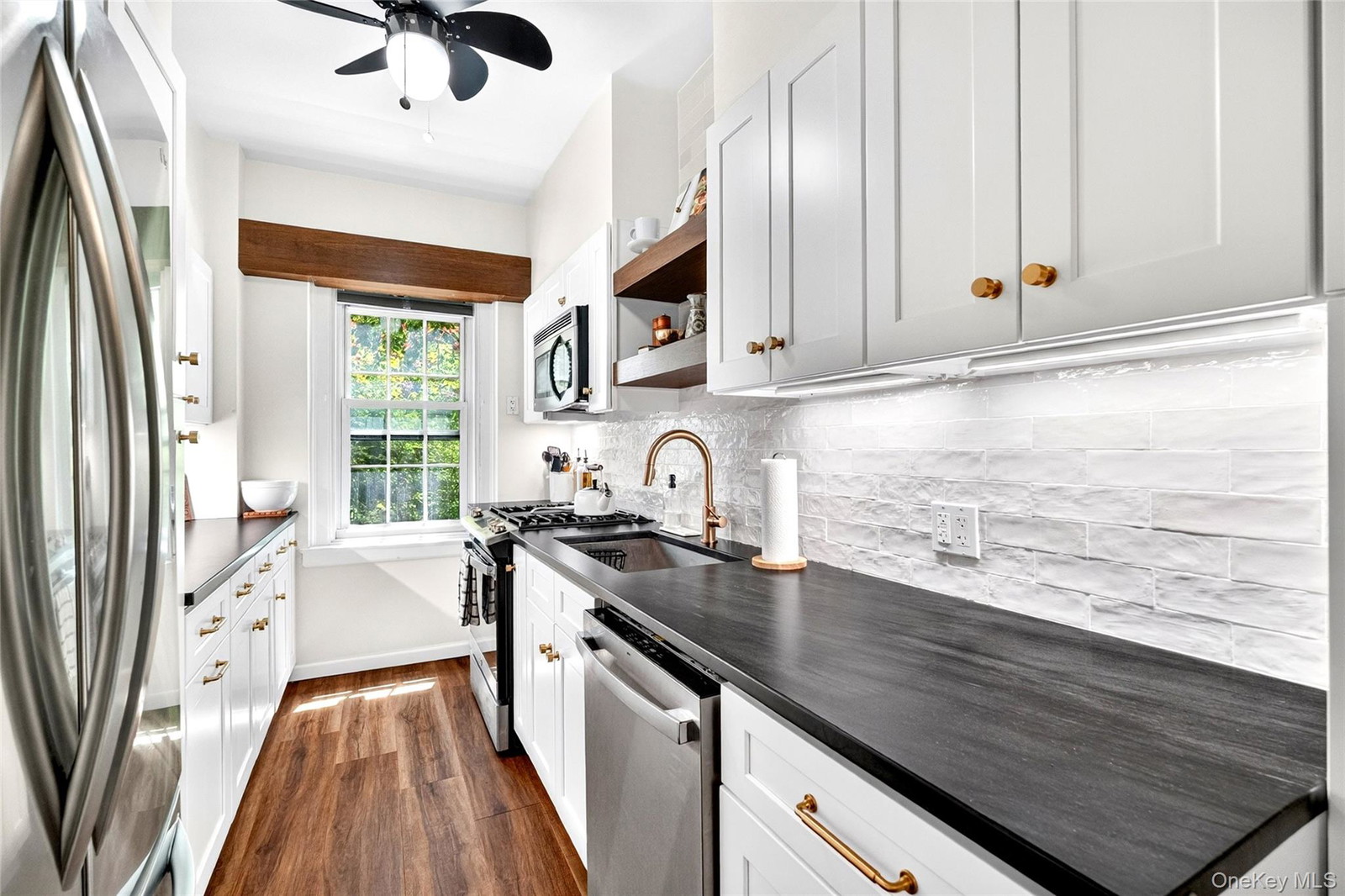 525 W 238th St Unit 1G