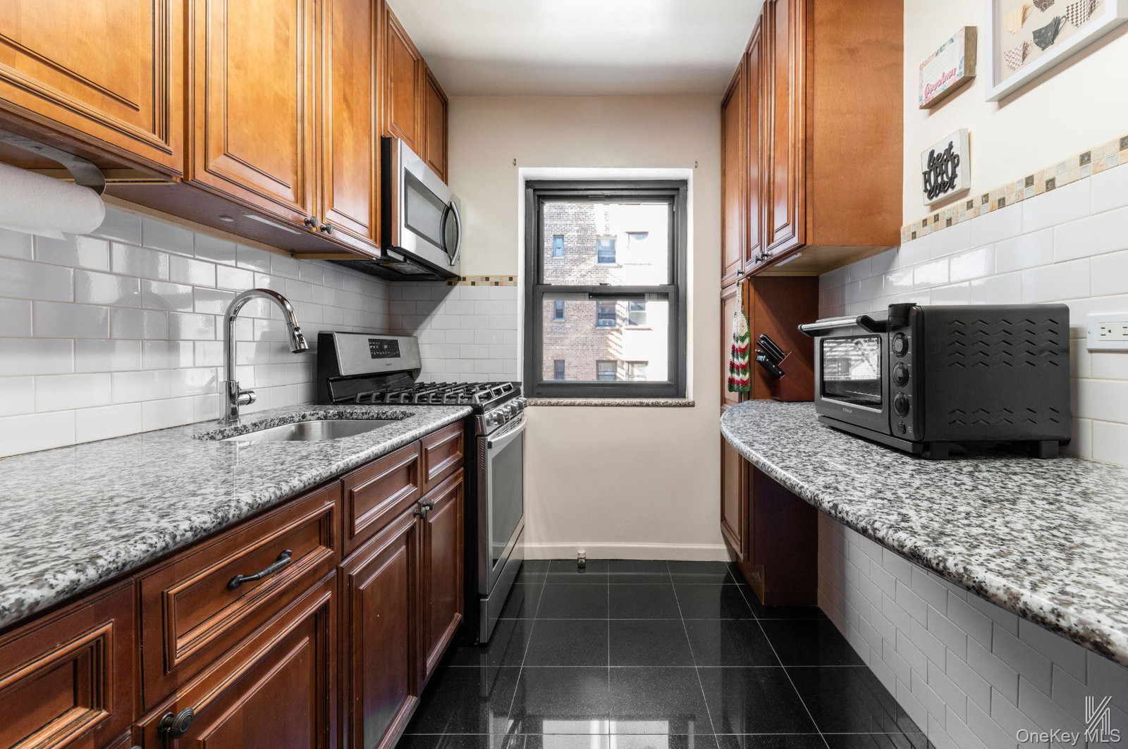 3410 94th St Unit 3D
