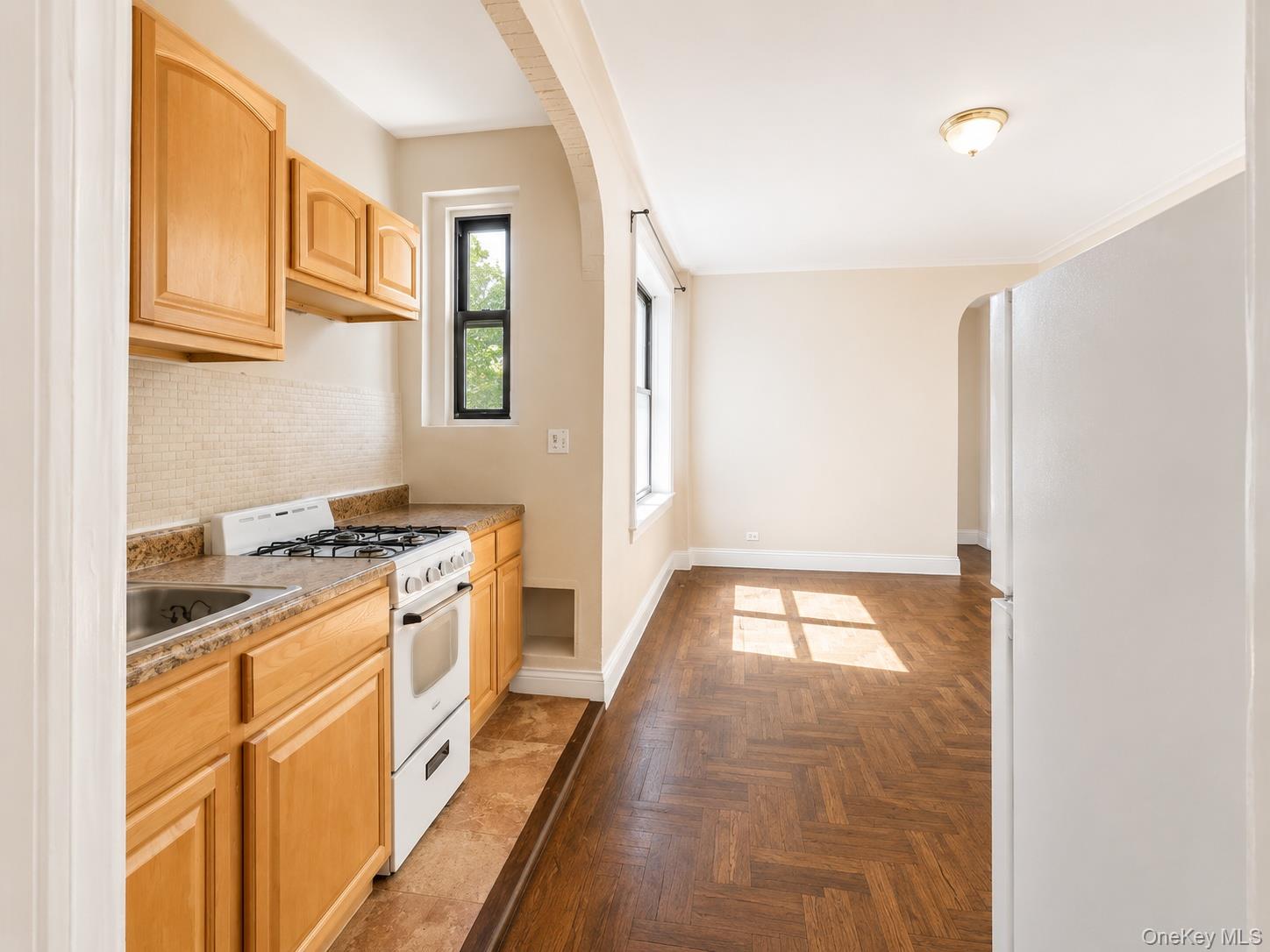 700 Oakland Pl Unit 5B
