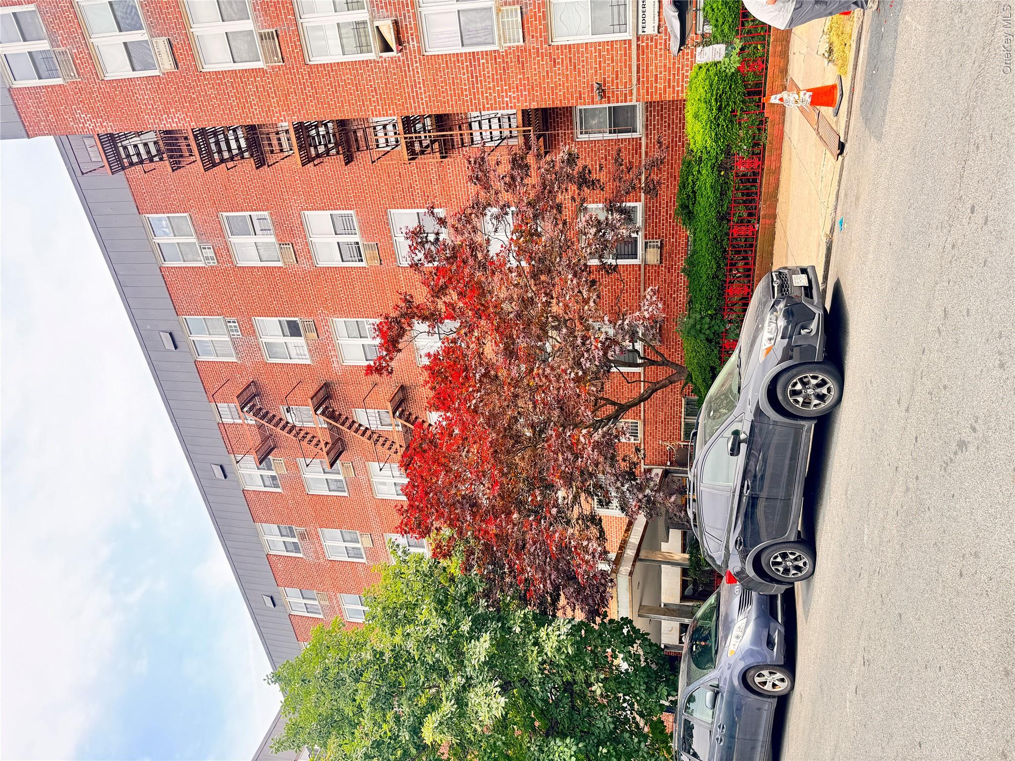 14424 37th Ave Unit 6B