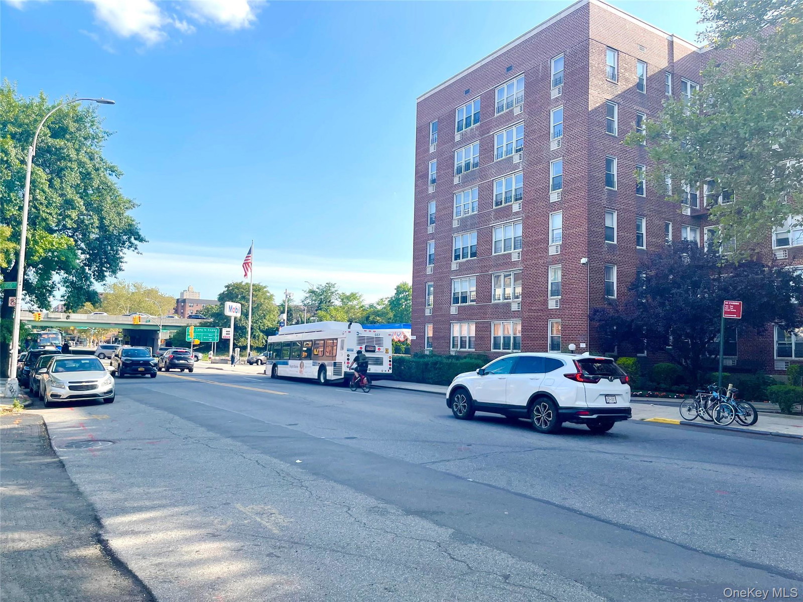 5930 108th St Street Unit 7hh