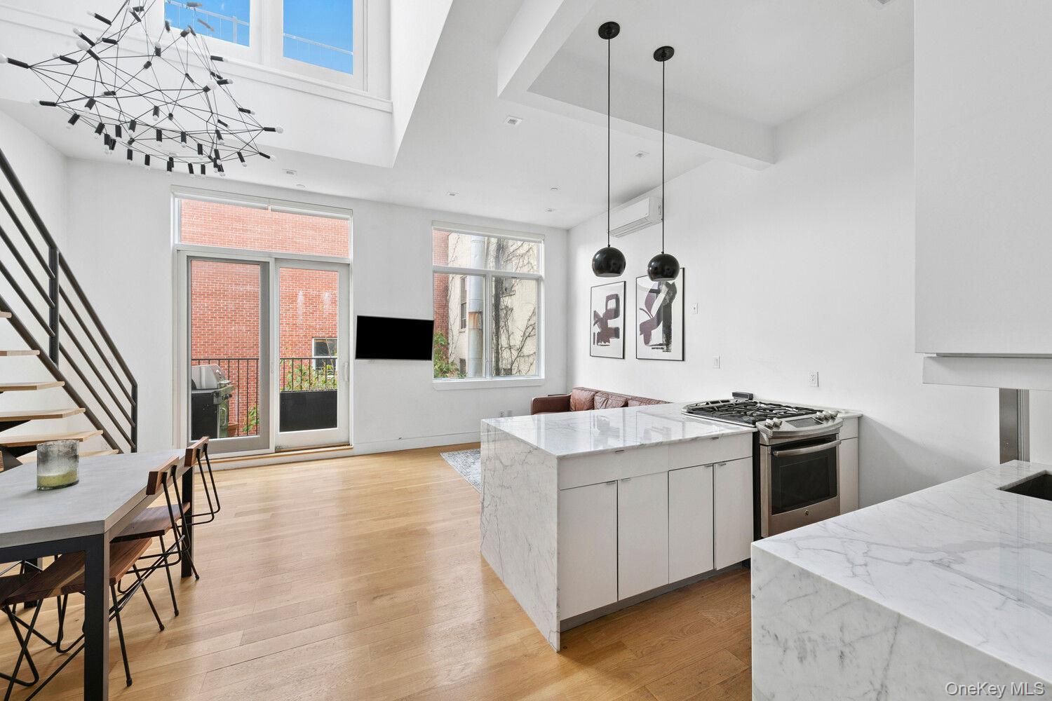622 Grand Ave Unit 303