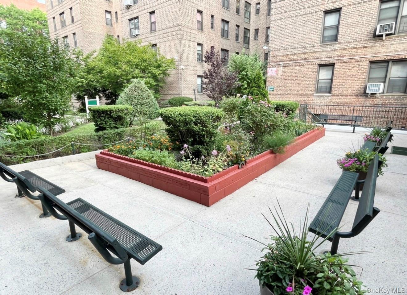 4340 Union St Unit 2D