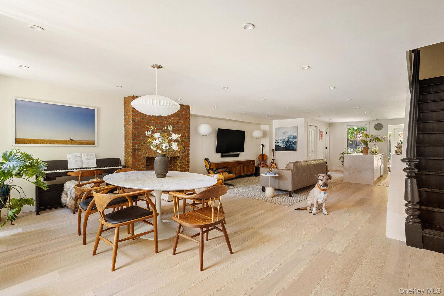 457 Lexington Ave
