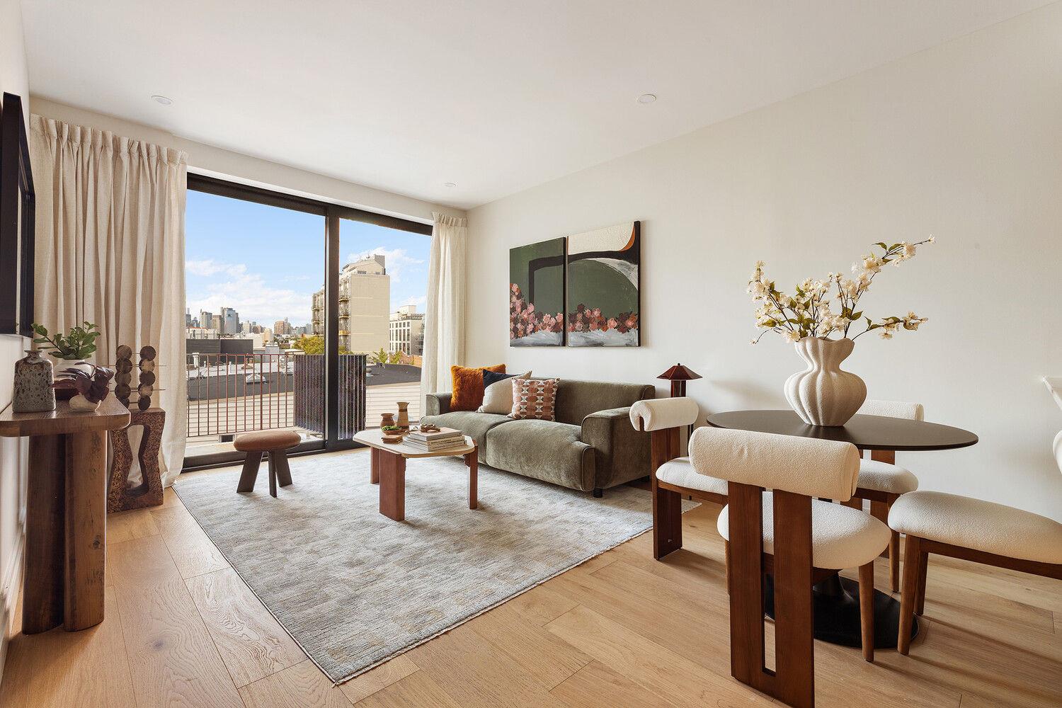 215 Calyer St Unit 3
