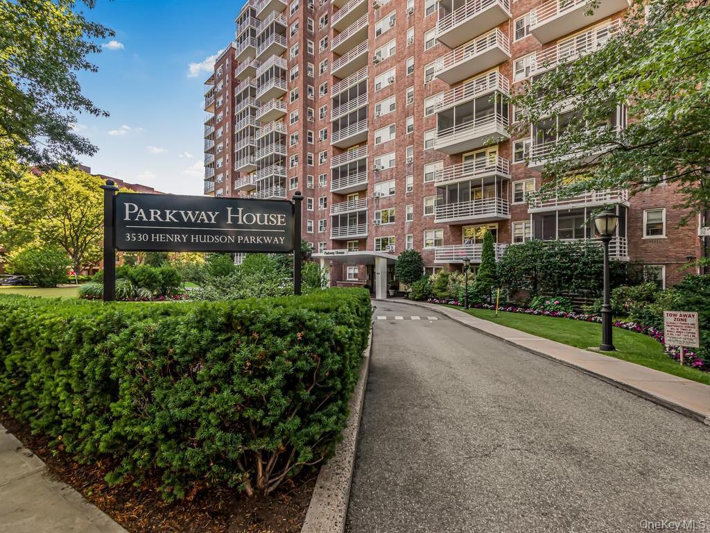 3530 Henry Hudson Parkway E Unit 5B